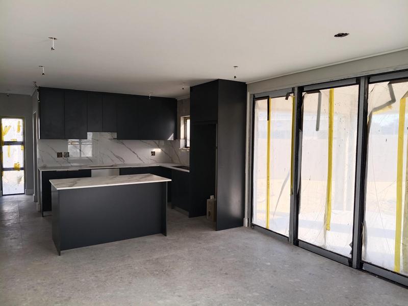 3 Bedroom Property for Sale in Bracken Heights Western Cape